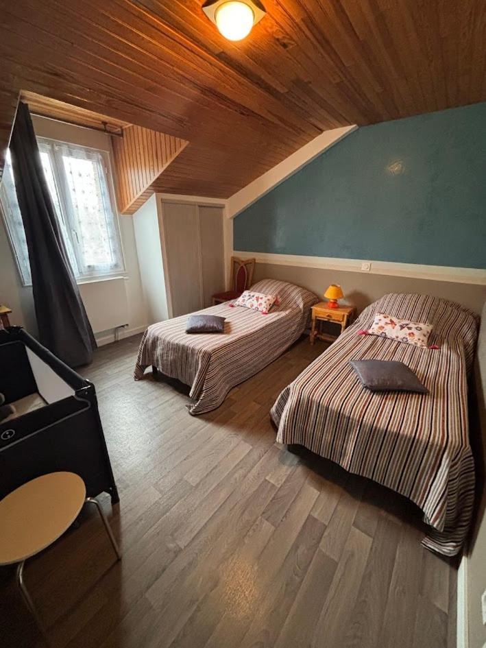 Junhac Auberge De La Normandie מראה חיצוני תמונה