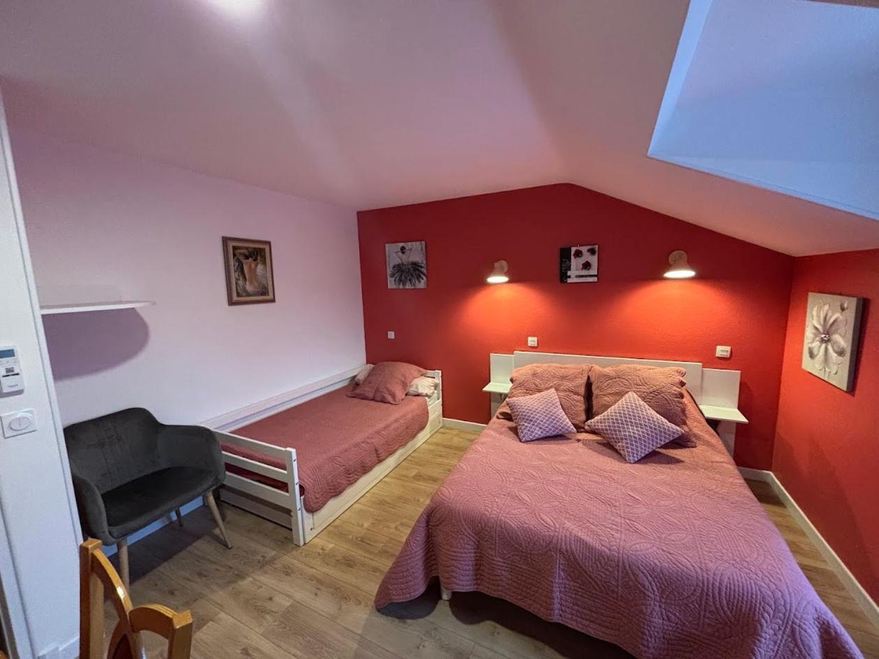 Junhac Auberge De La Normandie מראה חיצוני תמונה
